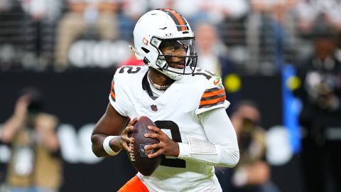 LAS VEGAS, NEVADA - NOVEMBER 23: Shedeur Sanders #12 of the Cleveland Browns looks to pass the ball in the second quarter against the Las Vegas Raiders at Allegiant Stadium on November 23, 2025 in Las Vegas, Nevada. (Photo by Chris Unger/Getty Images)