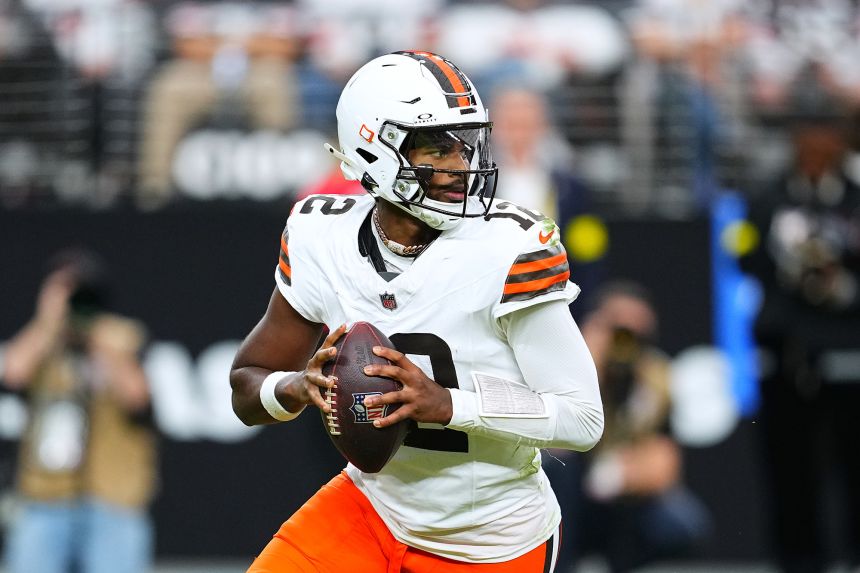 NFL Week 12 Sunday: Shedeur Sanders wins 1st Browns start, Dallas stuns  Philly with big comeback and Chiefs stay alive | CNN