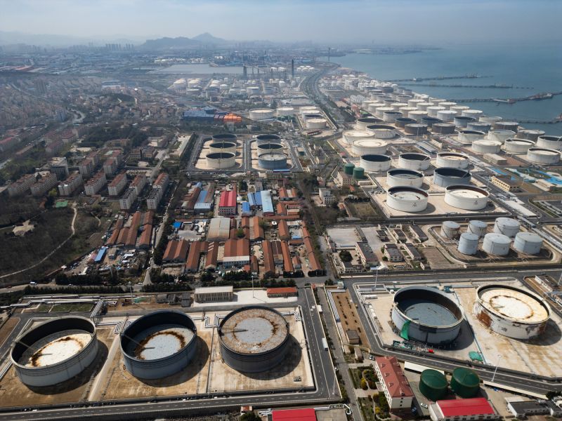 Oil prices rise after Trump threatens to block passage through Strait of Hormuz | CNN Business Oil prices rise after Trump threatens to block passage through Strait of Hormuz | CNN Business