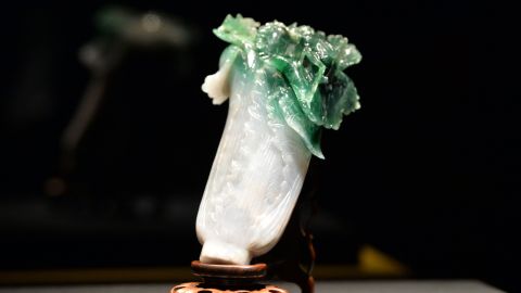 A "Jadeite Cabbage" is displayed at Japan's national museum during a preview of the 'Treasured Masterpieces from the national Palace Museum, Taiwan' in Tokyo on June 23, 2014.