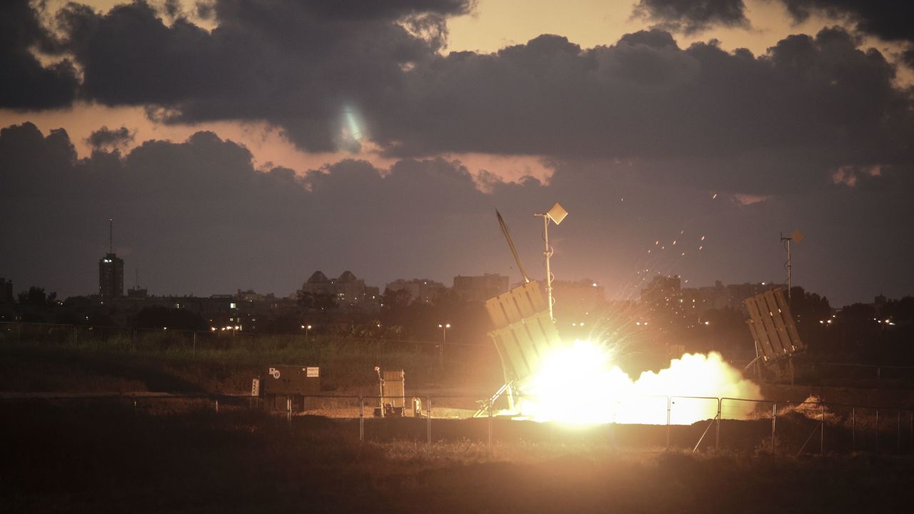 ASHDOD, ISRAEL - JULY 16:  The Iron Dome air-defense system fires to intercept a rocket over the city of Ashdod on July 16, 2014 in Ashdod,Israel. An Egyptian ceasefire proposal was yesterday refused by Hamas, who continued their missile bombardment on Israel. Israel has today issued a warning to 100,00 residents of northern Gaza to evacuate their homes as it continues with planned airstrikes as part of operation 'Protective Edge'. Israeli Prime Minister Benjamin Netanyahu said he had 'no choice' but to intensify the military operation in light of the refusal to ceasefire terms from Hamas officials.  (Photo by Ilia Yefimovich/Getty Images)