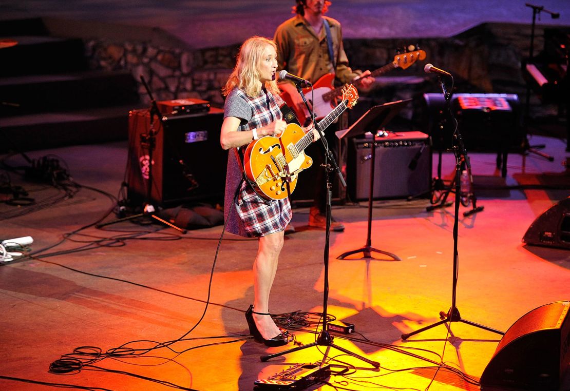 Jill Sobule performing at the Jail Guitar Doors All-Star Fundraising Concert in Los Angeles in 2014.