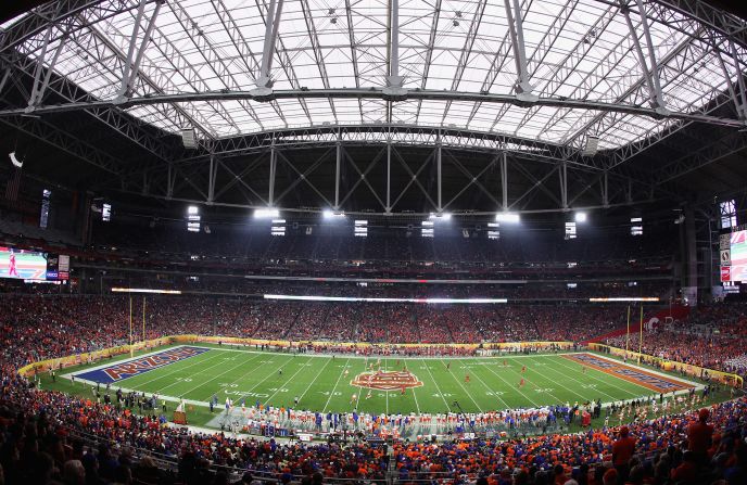 El State Farm Stadium es otra de las sedes recurrentes de la Copa Oro (2009, 2015, 2017, 2019, 2021, 2023). En su séptima aparición en el torneo tendrá dos partidos de cuartos de final. Es la casa de los Cardinals de Arizona de la NFL.