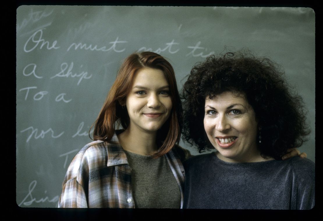  Claire Danes with 'My So-Called Life' creator and executive producer Winnie Holzman, 1994.