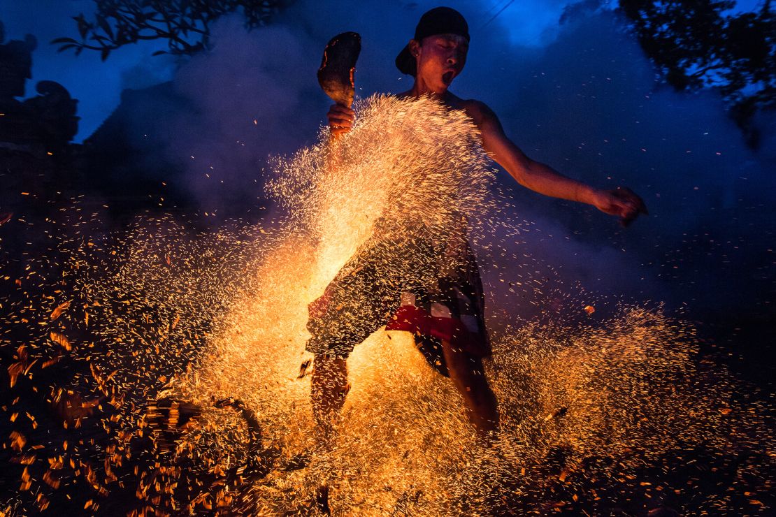 "Mesabatan Api" or "fire war" is another Ngrupuk tradition.