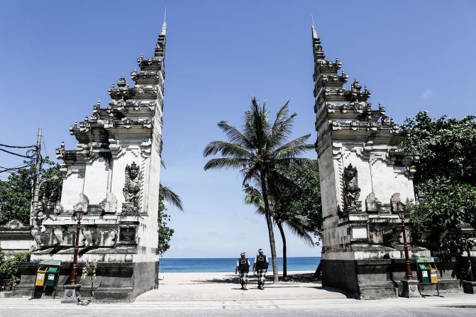 <strong>Gate of Heaven:</strong> This popular Instagram spot is closed for Nyepi, as is the airport. (Photo by Putu Sayoga/Getty Images)