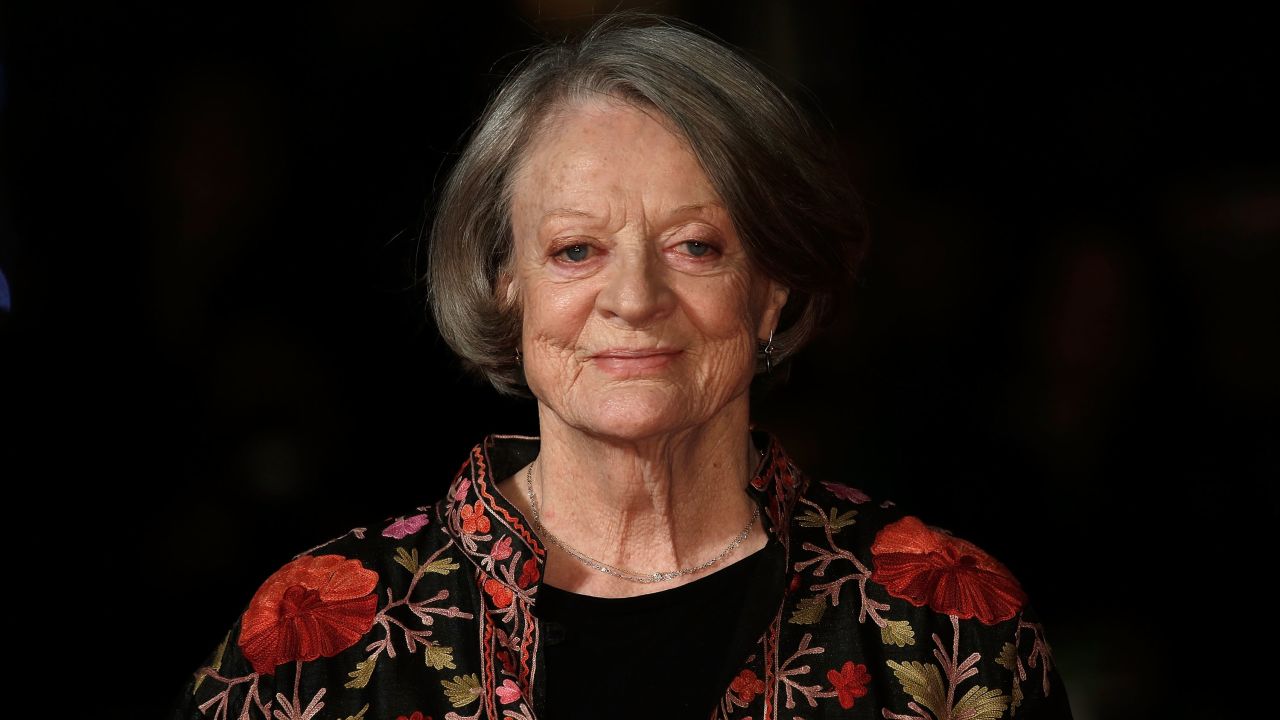 LONDON, ENGLAND - OCTOBER 13:  Maggie Smith arrives at "The Lady In The Van" - Centrepiece Gala, at Odeon Leicester Square on October 13, 2015 in London, England.  (Photo by John Phillips/Getty Images for BFI)