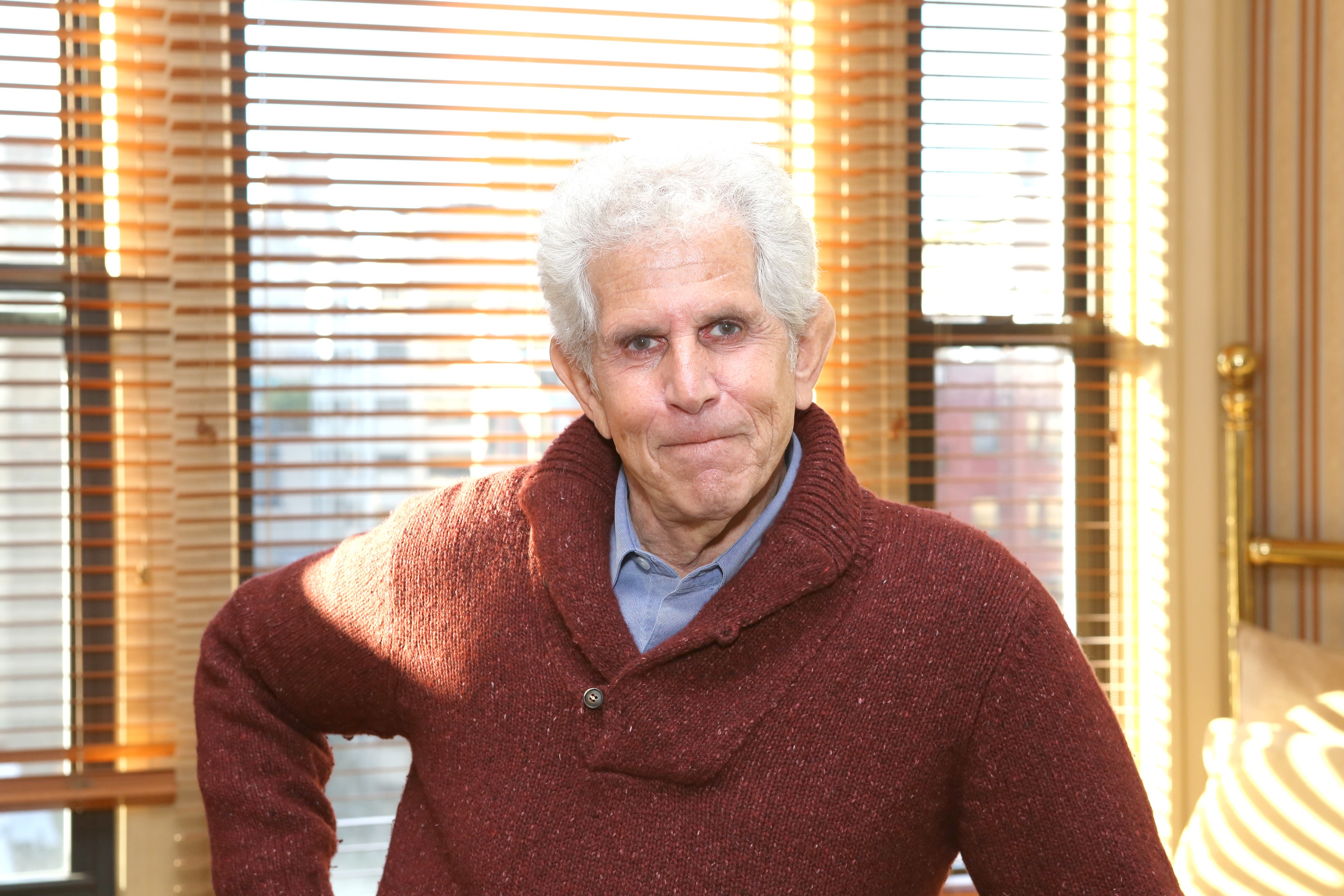 Stage and film actor Tony Roberts, who often starred in Woody Allen films,  dead at 85 | CNN