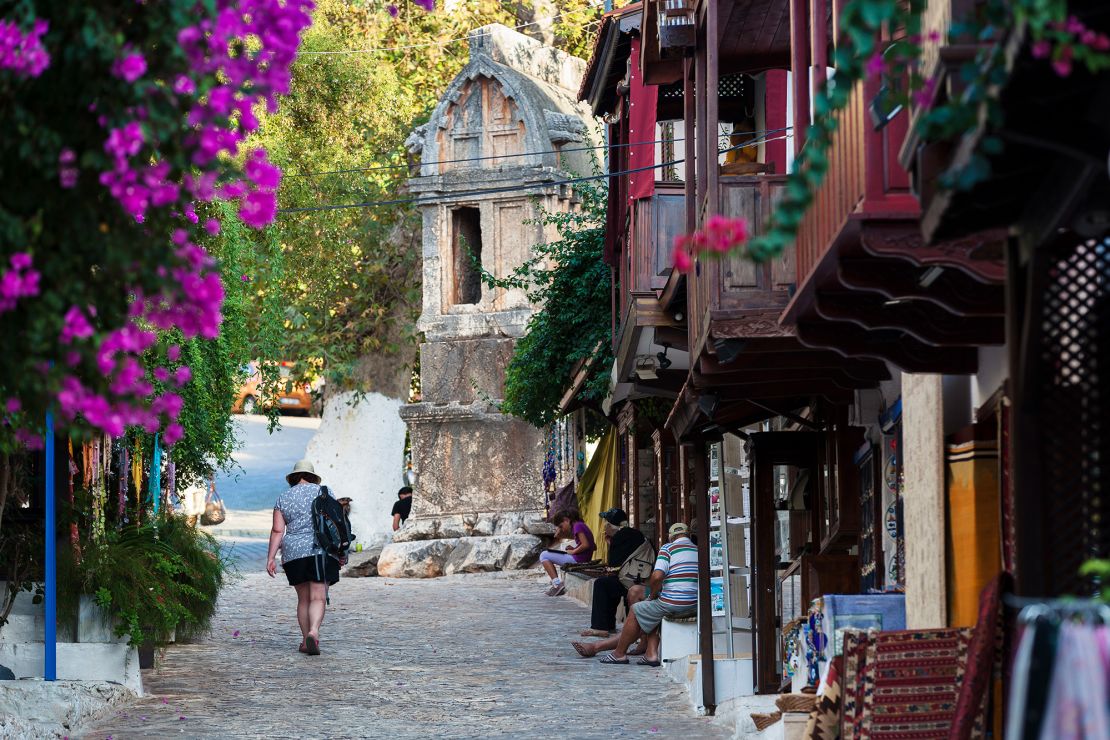 A sarcophagus known as the King's Tomb in the coastal town of Kaş is believed to date from the 4th century BCE.