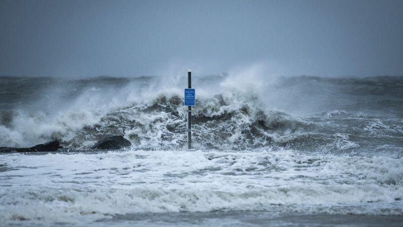https://media.cnn.com/api/v1/images/stellar/prod/gettyimages-506385804.jpg?c=16x9&q=w_800,c_fill
