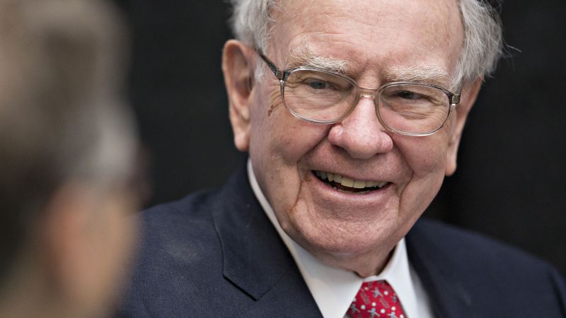 Read more about the article Warren Buffett: Berkshire’s boom days may be over as his company approaches $1 trillion in value – CNN