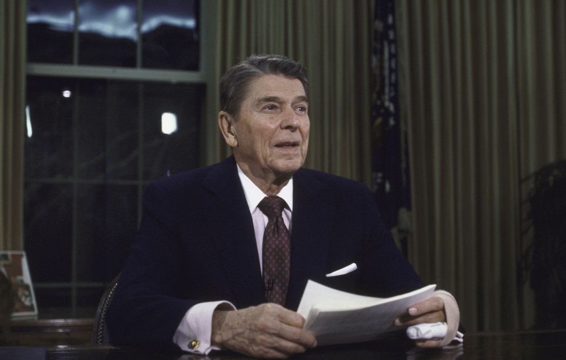 President Ronald Reagan reading his last speech to the nation at the end of his second term in 1989.