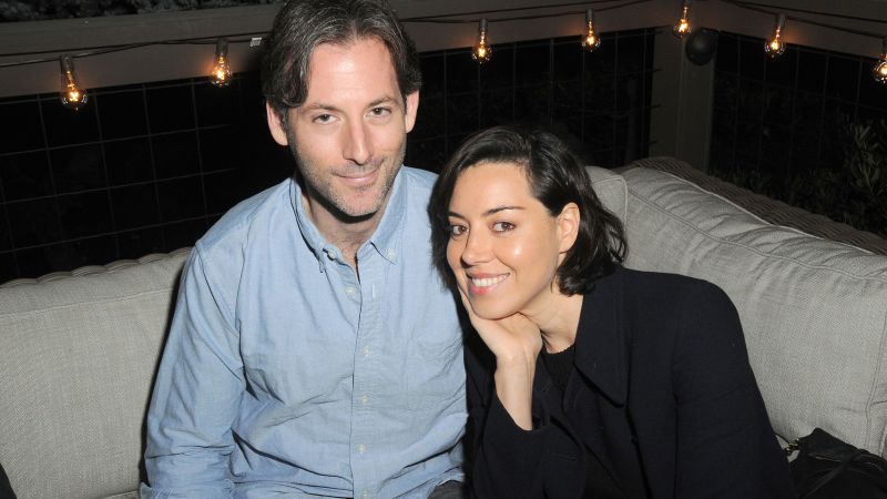 Aubrey Plaza is ‘functioning,’ but it’s a ‘daily struggle’ after her husband’s death | CNN