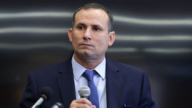 José Daniel Ferrer: Cuban dissident arrives in US after being freed from prison