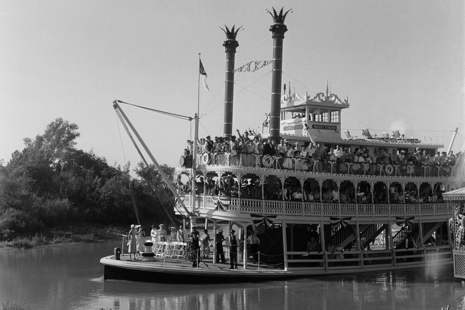 The Mark Twain riverboat carries passengers on opening day.