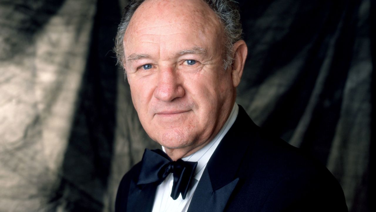 Gene Hackman, actor ganador del Óscar, y su esposa Betsy Arakawa fueron hallados muertos en su casa de Nuevo México, según informó a CNN la oficina del sheriff del condado de Santa Fe. Él tenía 95 años.
