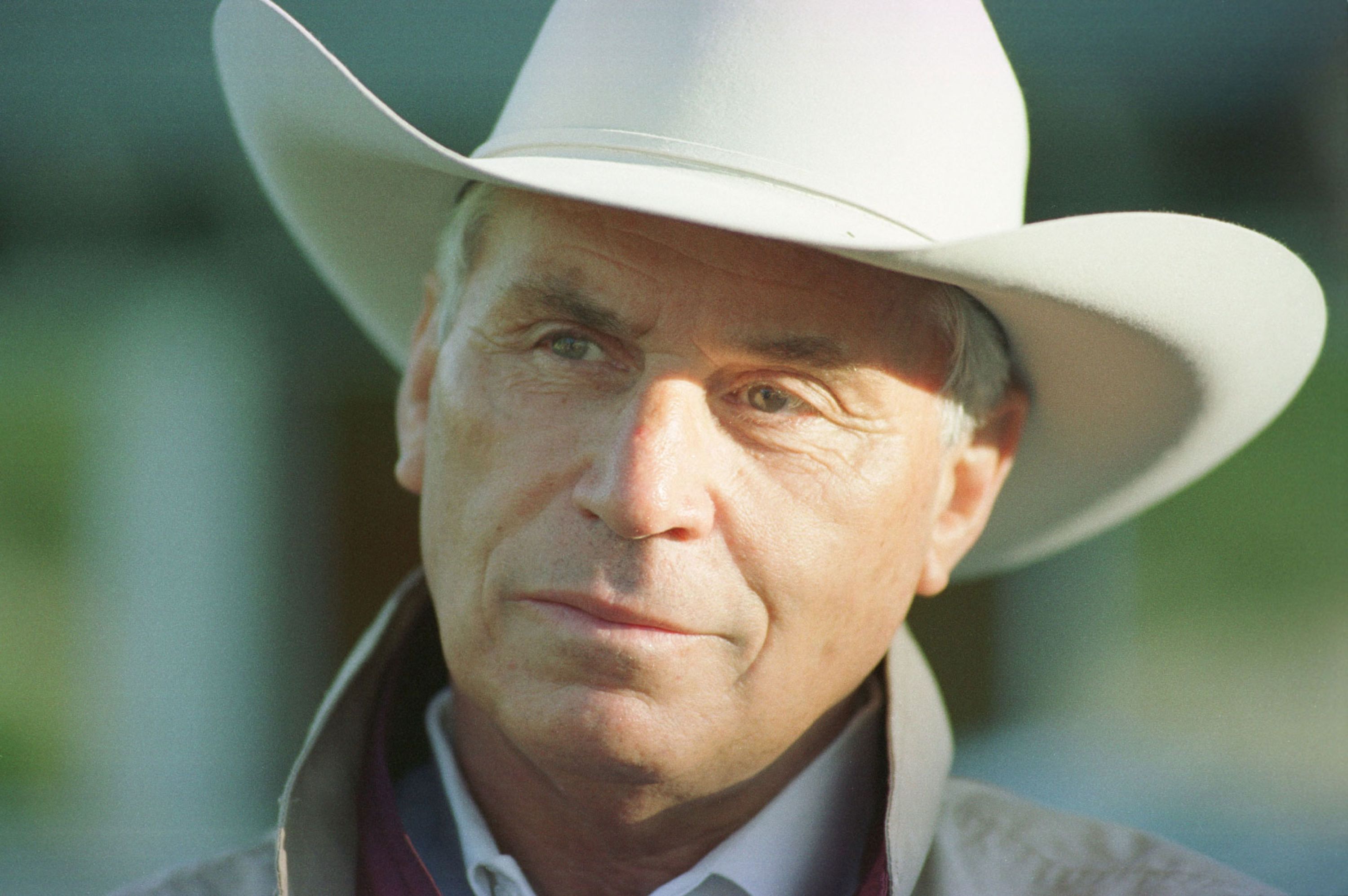 <a href="index.php?page=&url=https%3A%2F%2Fwww.cnn.com%2F2025%2F06%2F29%2Fsport%2Fhall-of-fame-horse-trainer-d-wayne-lukas-dies-spt">D. Wayne Lukas</a>, the Hall of Famer who became one of the most accomplished trainers in the history of horse racing and a face of the sport for decades, died Saturday, June 28. He was 89.