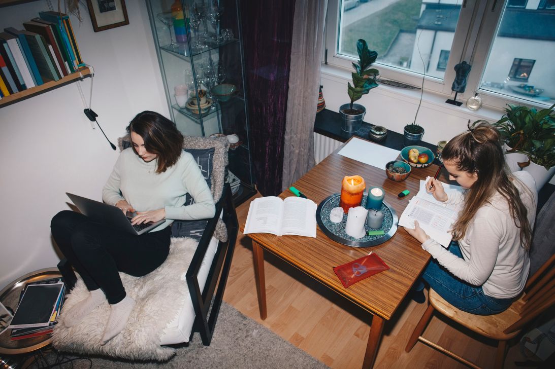 Students should set expectations, boundaries and rules with roommates at the year's start.