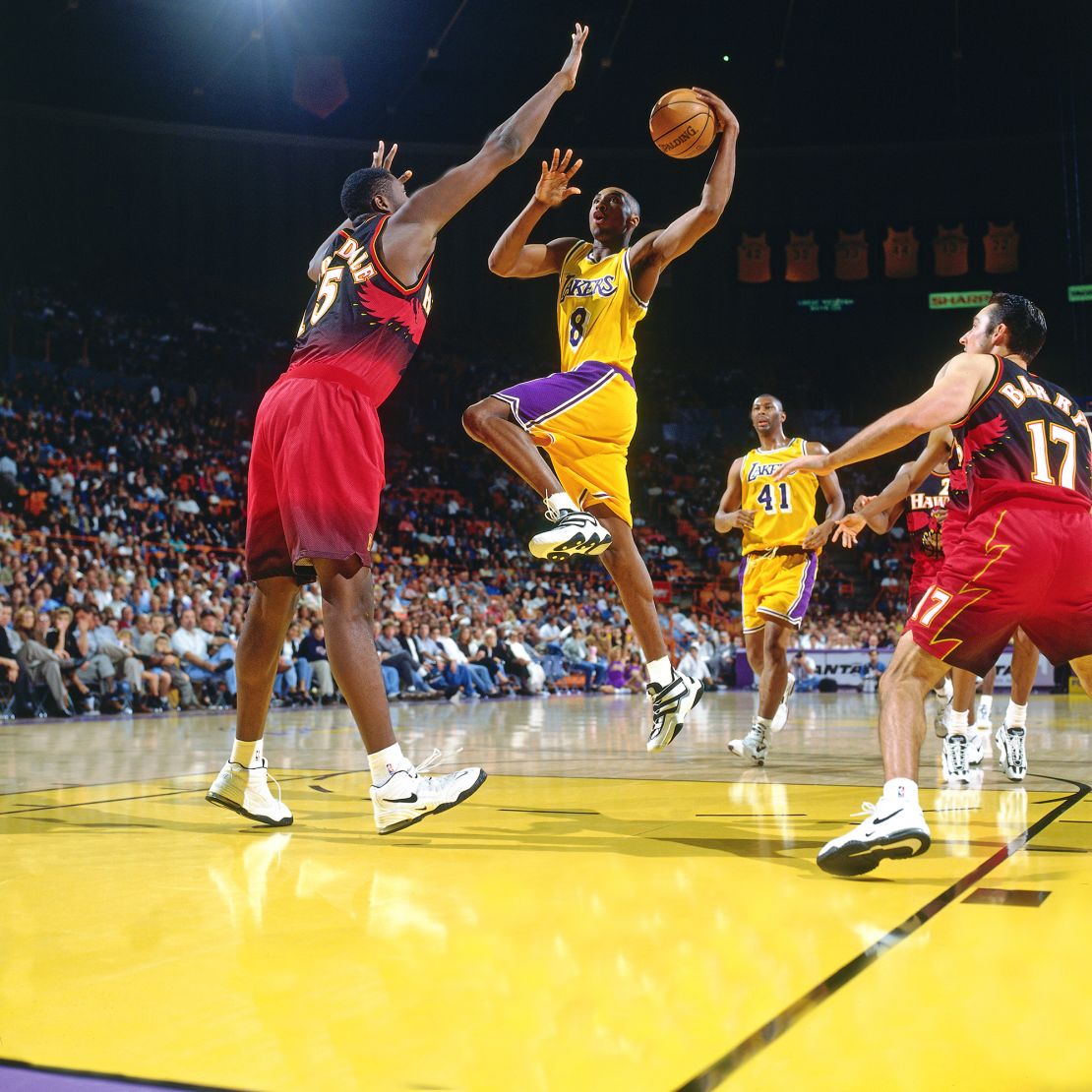 Kobe Bryant shoots against the Atlanta Hawks on November 10, 1996 at the Great Western Forum in Inglewood, California.