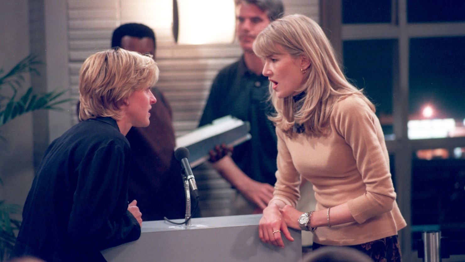 American actresses Ellen DeGeneres (left) and Laura Dern in "The Puppy Episode" in Season Four of the sitcom, ‘Ellen’, 4/30/97. In this "Coming Out" episode, Ellen overcame years of denial and became attracted to Susan (played by Dern), a gay woman and producer who promptly left her. (Photo by ABC Photo Archives/Disney General Entertainment Content via Getty Images)