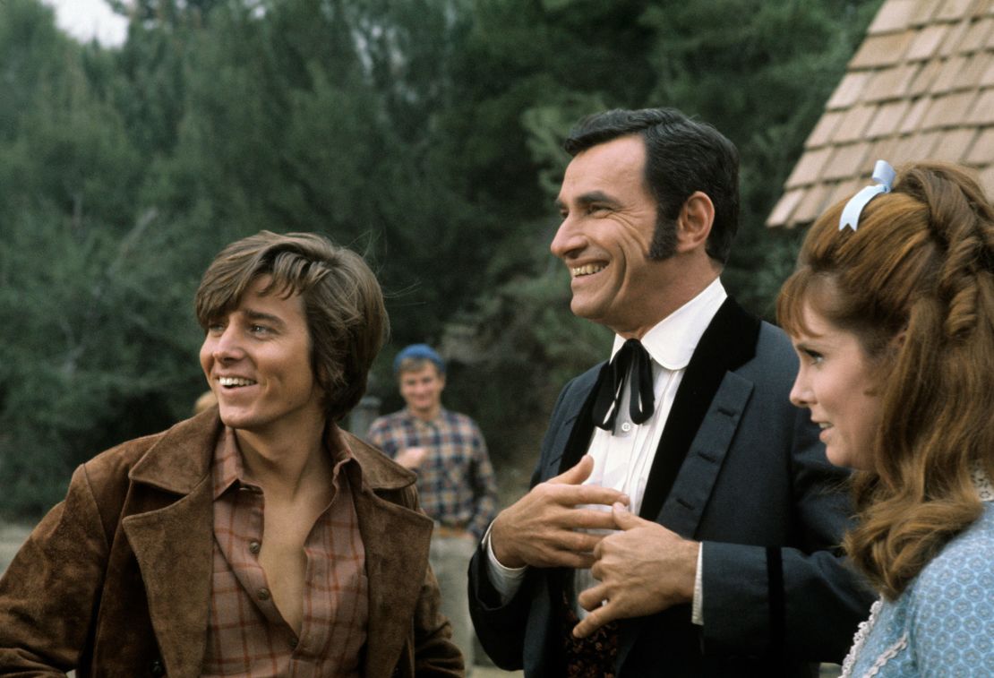 Bobby Sherman, teen idol in the 1960s and ‘70s, and later a CPR teacher, dies at 81 15 (from left) Bobby Sherman, Mark Lenard, Bridget Hanley in "Here Come the Brides."