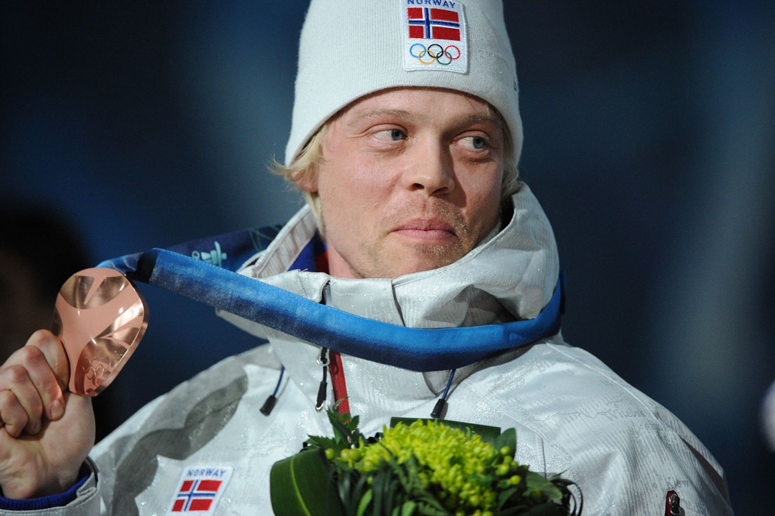 Olympic ski cross medalist<a href="index.php?page=&url=https%3A%2F%2Fwww.cnn.com%2F2025%2F07%2F16%2Fsport%2Fnorwegian-olympian-audun-groenvold-dies-spt"> Audun Groenvold </a>died on July 15 after being struck by lightning, the Norwegian ski federation announced. Groenvold, who won bronze at the 2010 Vancouver Games. was 49.