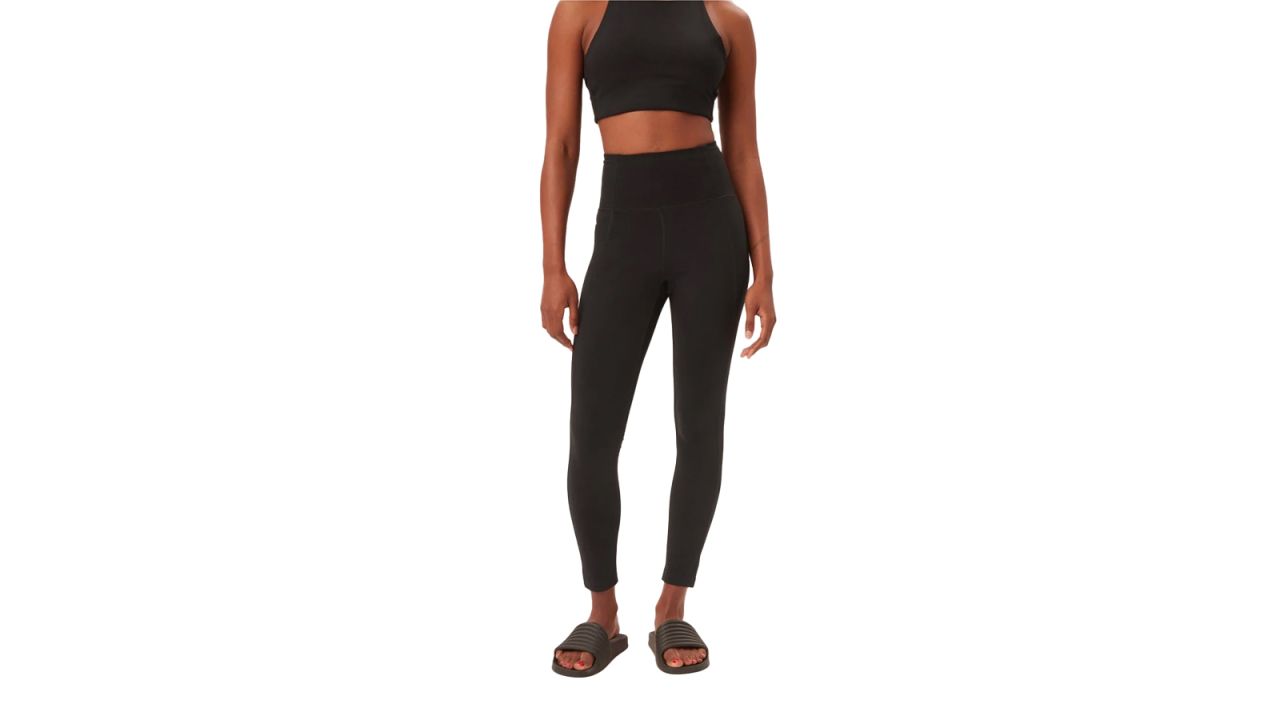 7 Sustainable Workout Clothing Brands That Benefit Your Body and