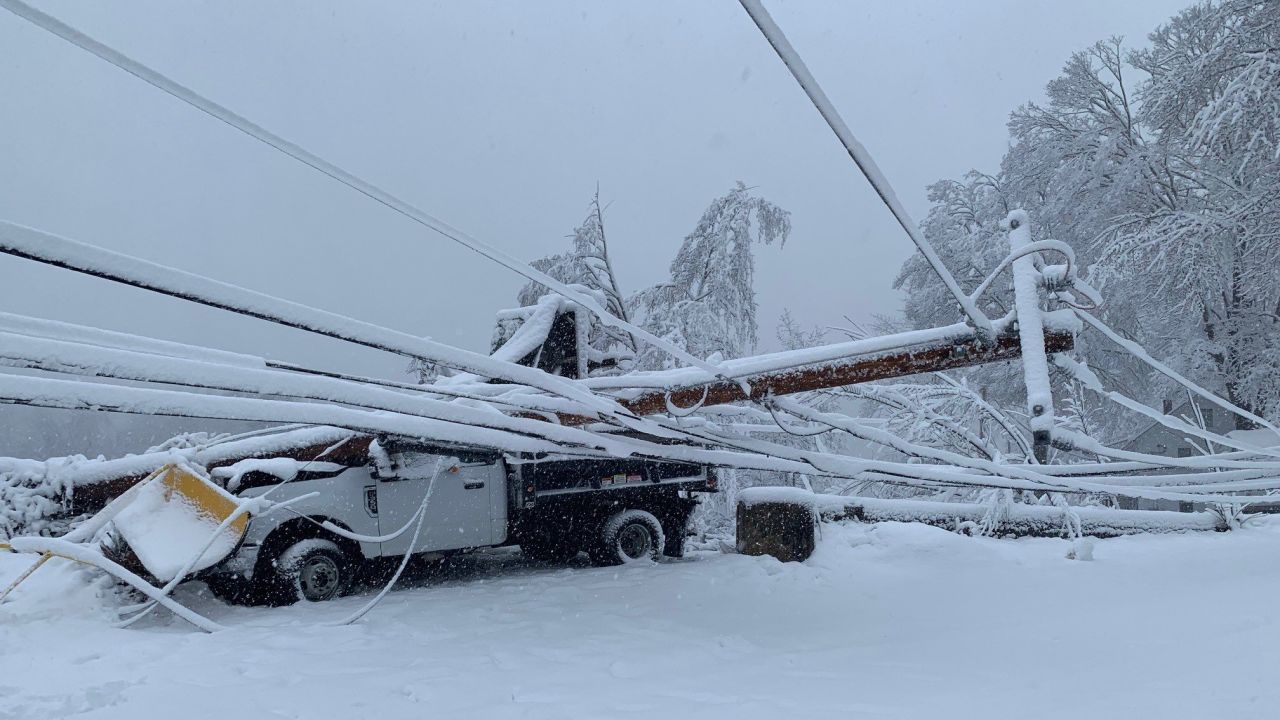 Over 510,000 residents in Maine and New Hampshire are experiencing power outages, according to PowerOutage.us, as a late season norâ€™easter dumps heavy snow and strong winds to the region.