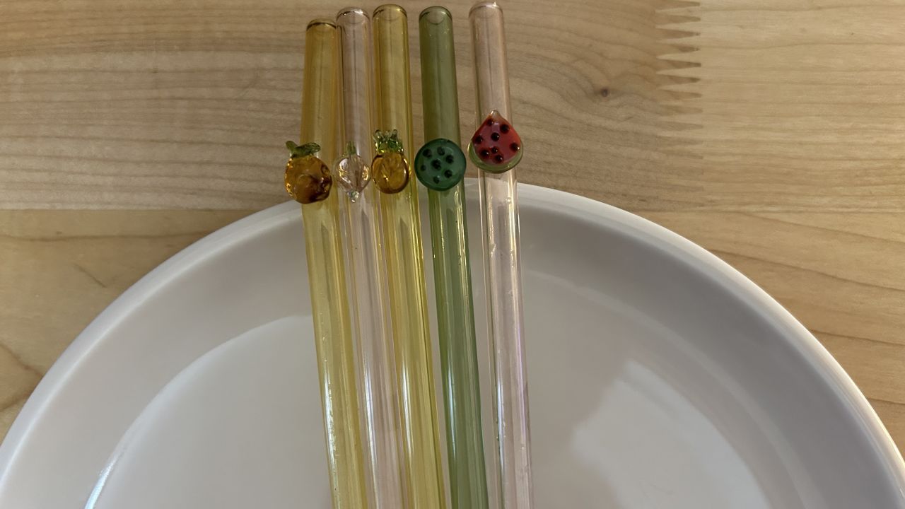 glass-fruit-straws-cnnu.jpg