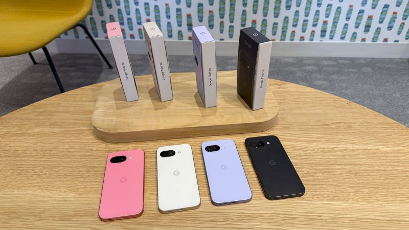 Google Pixel 9a Black 本体 Google Pixel 9a - First Look! - YouTube