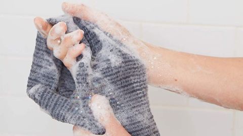 Goshi Exfoliating Shower Towel