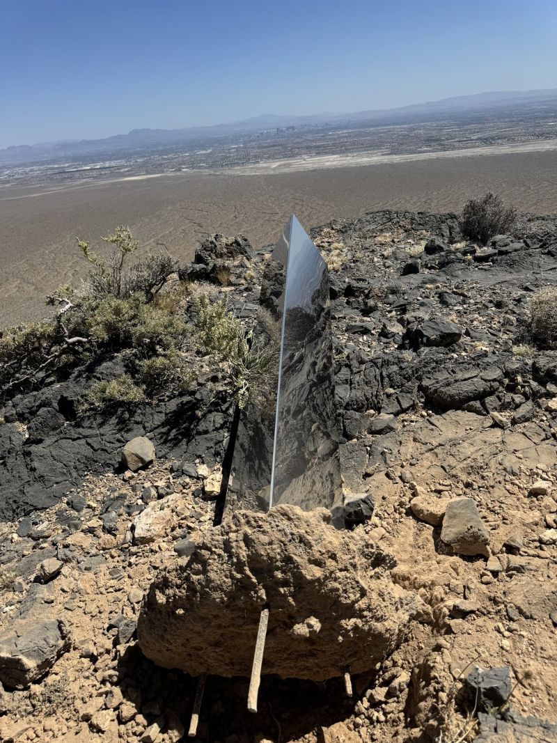 Las Vegas Monolith: Mystery Column Removed From Hiking Trail Near Gass ...