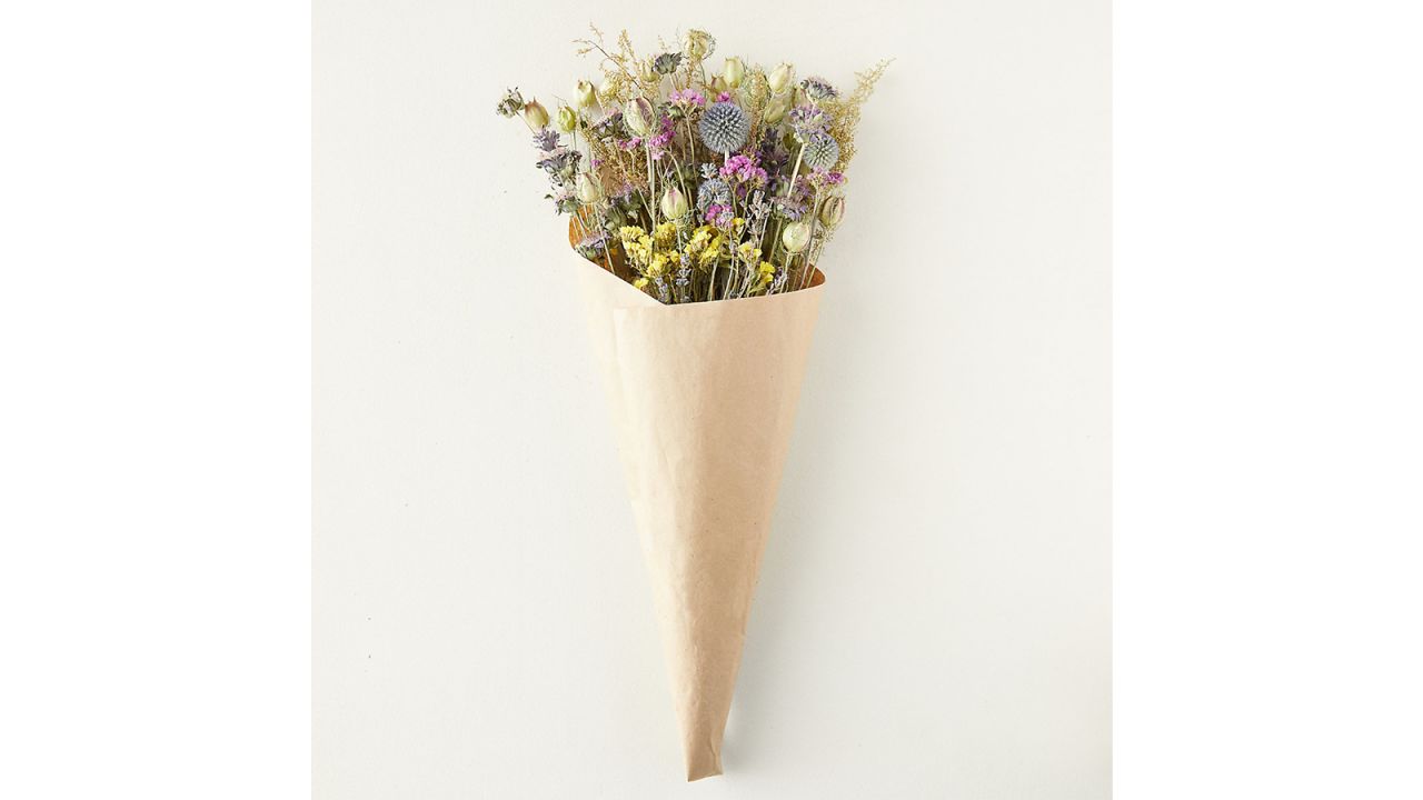 grad gifts dried flower bouq