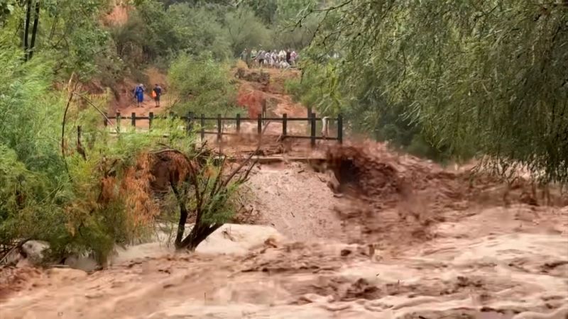 ‘It’s time to run’: Grand Canyon hiker films escape as floods surround her