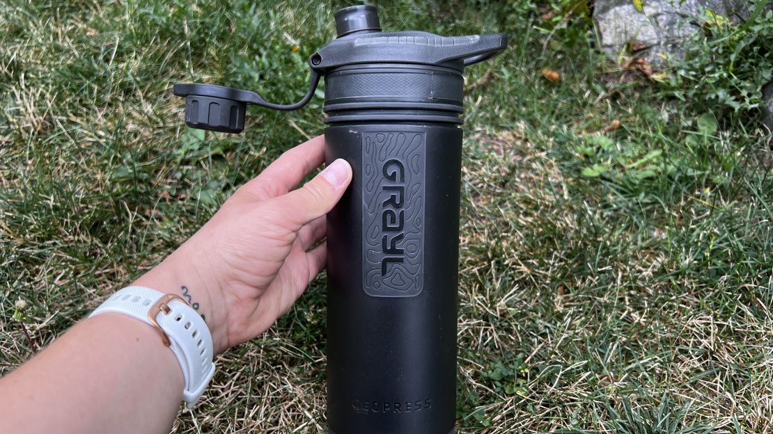 The 13 Best Water Bottles for Travel [2023 Update]