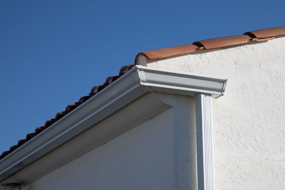 Seamless gutter installed on a residential home