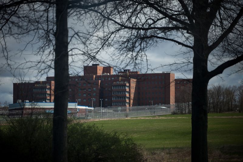 15 placed on leave after New York prison inmate's death, governor
