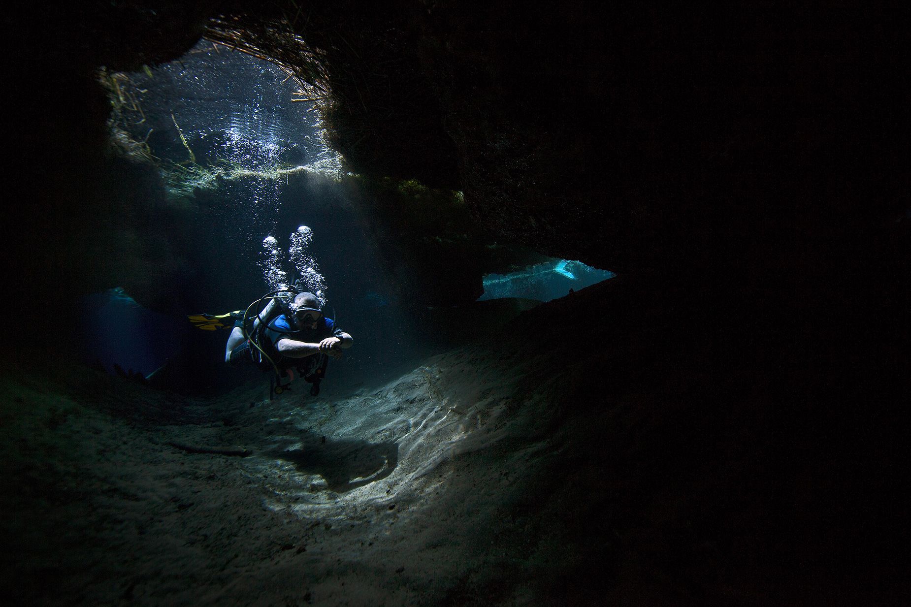 Divers can explore the underwater cave in Media Luna lagoon near Rioverde.