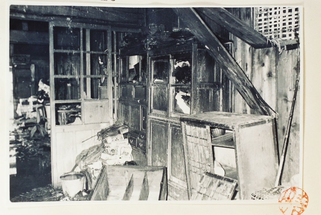 Hakamata's boss, his boss's wife and their two children were killed in their home, which was subsequently set on fire. The murder and arson occurred on June 30, 1966.