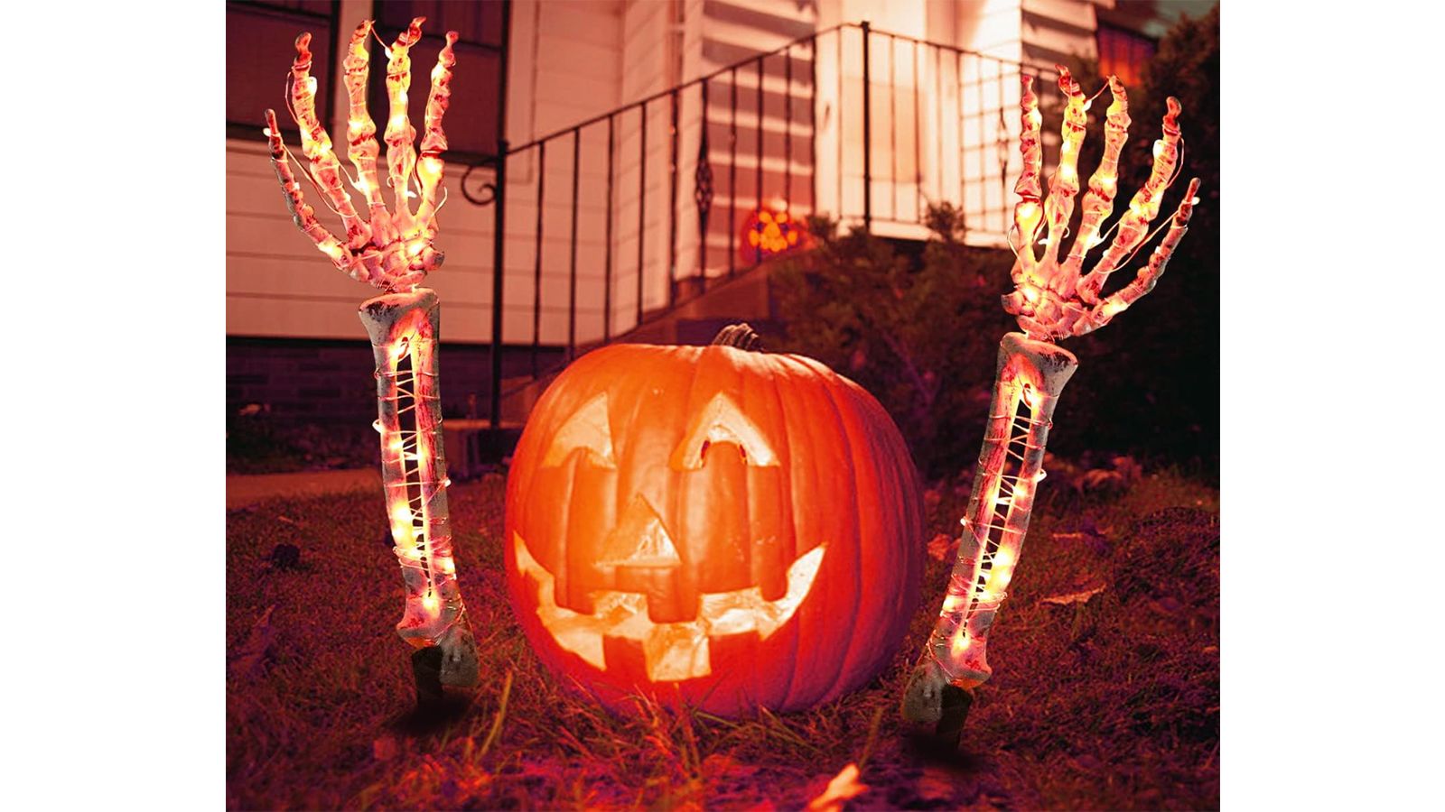 40 spooky outdoor Halloween decorations under $100