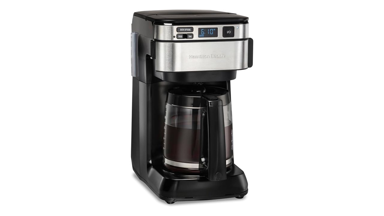 A photo of the Hamilton Beach Programmable Coffee Maker