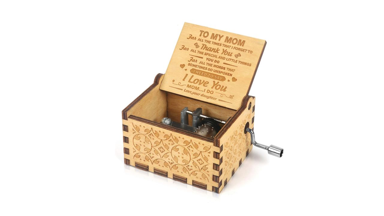 hand crank music box mothers day cnnu.jpg