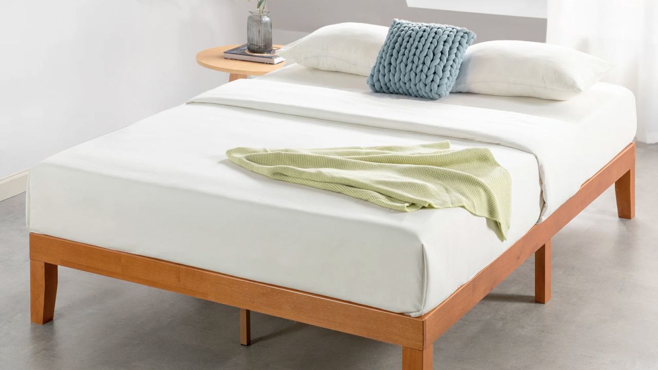 Harlow Solid Wood Platform Bed .jpg