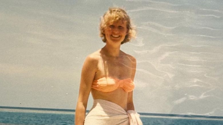 Hayley-beach.jpg