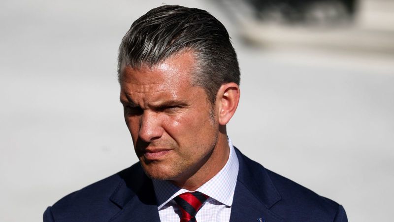 El Ejército, sorprendido por la orden de Hegseth de hacer pública la ejecución por fusilamiento