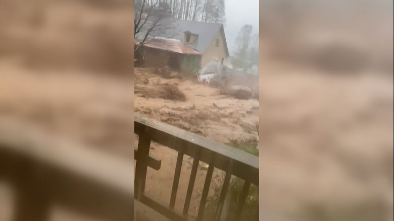 ‘Everything’s gone’: Wall of water knocks North Carolina home off ...