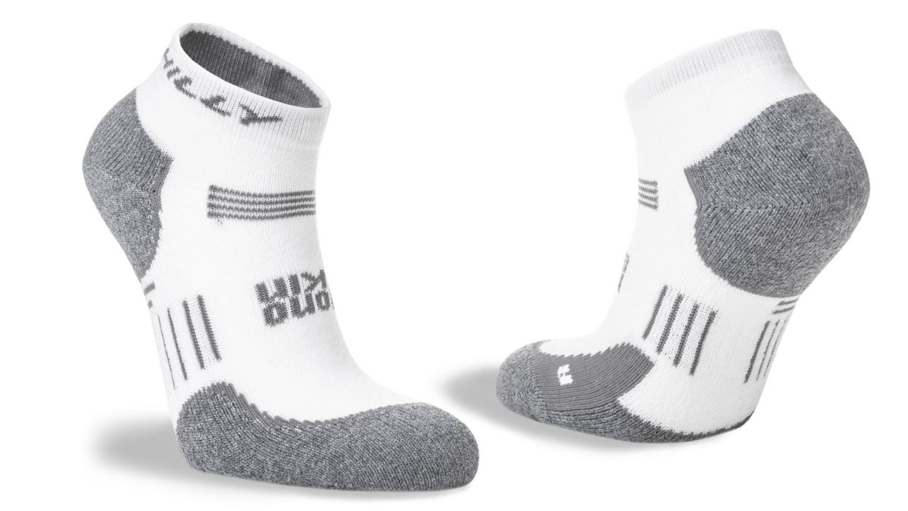 Hilly Supreme Quarter Max Socks .jpg