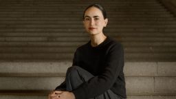 Frida Escobedo, Architektin, im MET Museum, NYC am 07.12.2023 für ART