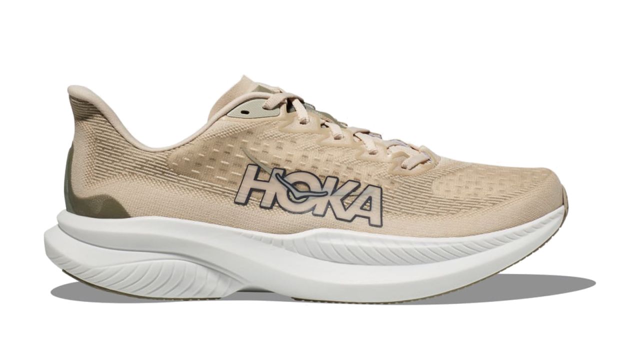 Hoka Men's Mach 6 cnnu.jpg