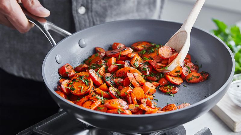 How to not completely ruin your nonstick pans, according to experts | CNN Underscored